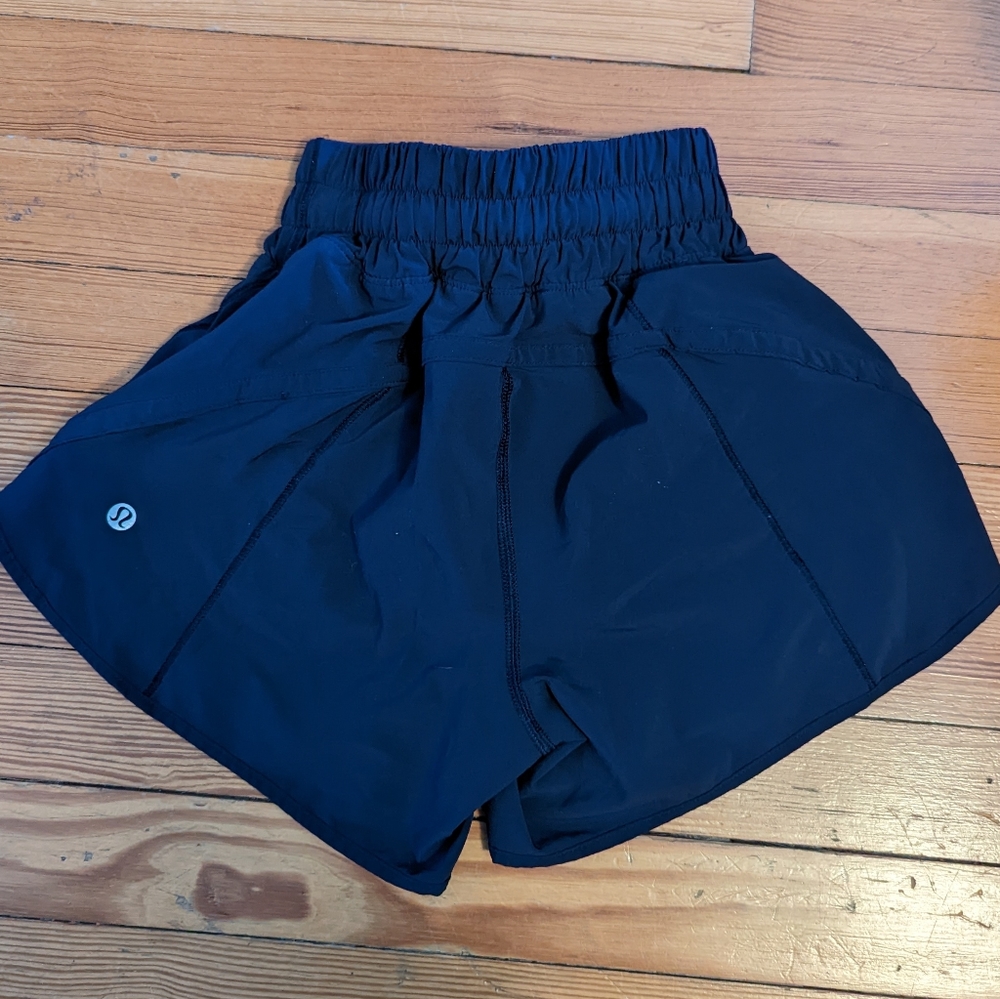 Lululemon track that short